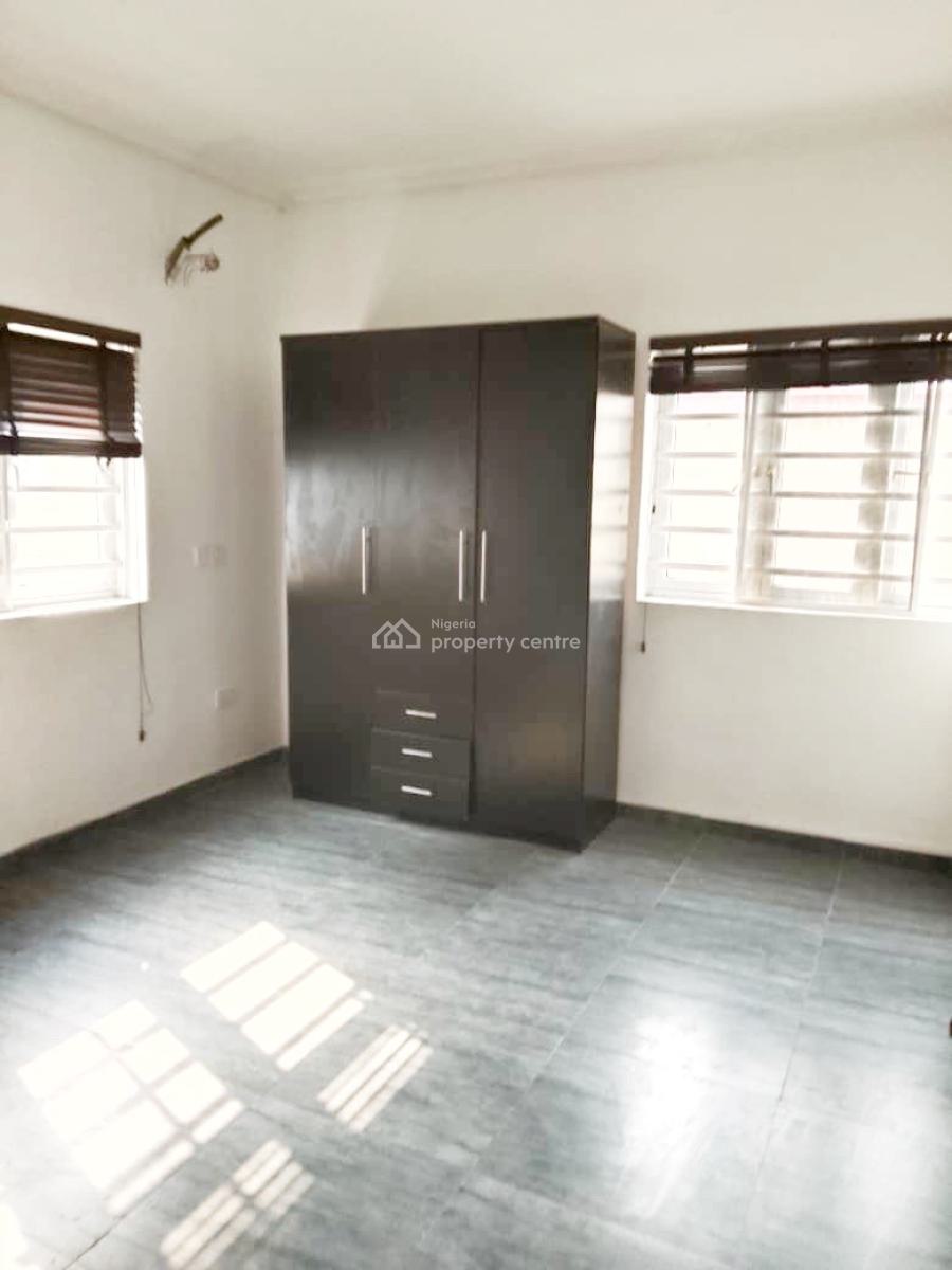 Luxury 3 Bedroom Flat, Gra Phase 1, Magodo, Lagos, Flat / Apartment for Rent