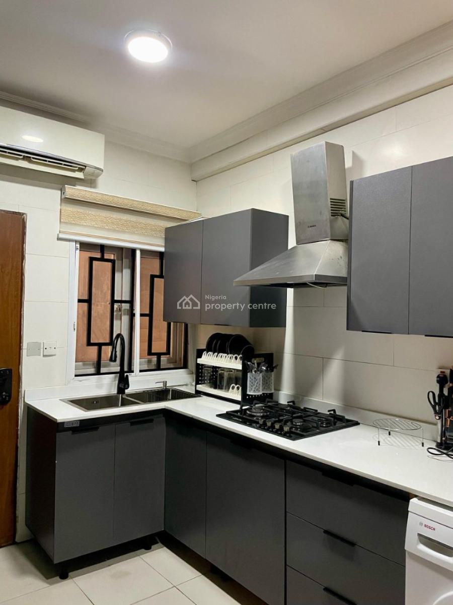 All En-suite 3-bedroom Apartment, Lugard Avenue, Ikoyi, Lagos, Flat / Apartment Short Let