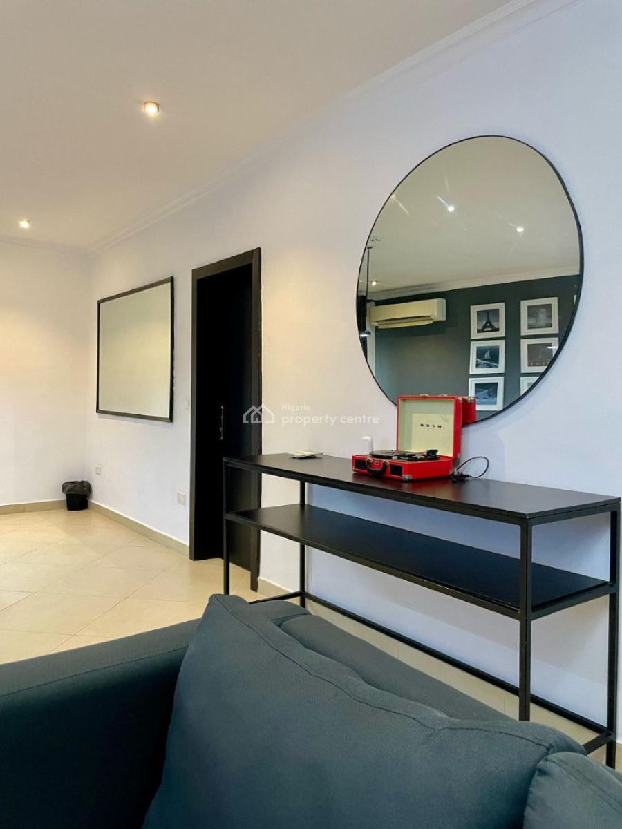 All En-suite 3-bedroom Apartment, Lugard Avenue, Ikoyi, Lagos, Flat / Apartment Short Let