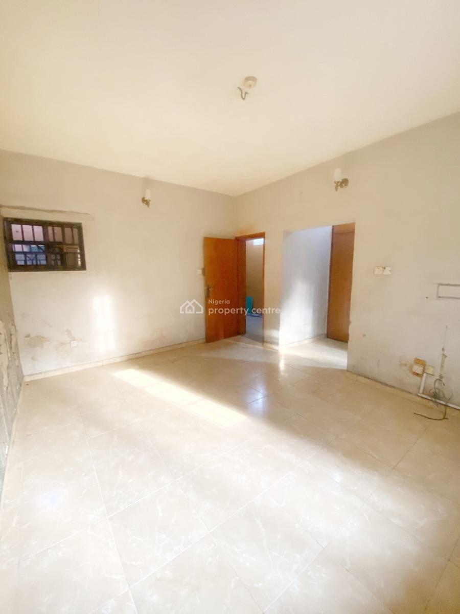 a Well Maintained Spacious 3 Bedroom Flat, Omole Phase 1, Ikeja, Lagos, Flat / Apartment for Rent
