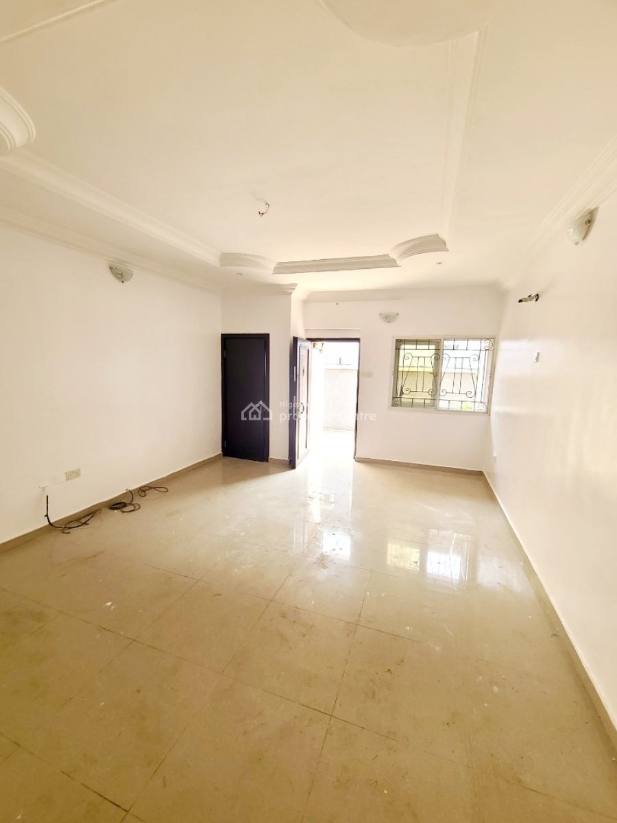 Newly Renovated 3 Bedroom Flat. Ground Floor, Osapa London Estate, Osapa, Lekki, Lagos, Flat / Apartment for Rent