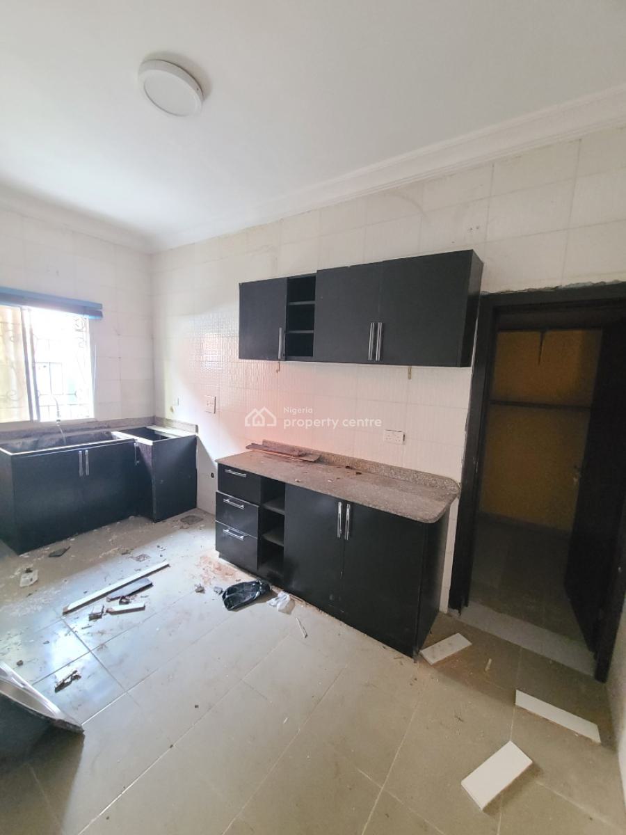 Newly Renovated 3 Bedroom Flat. Ground Floor, Osapa London Estate, Osapa, Lekki, Lagos, Flat / Apartment for Rent