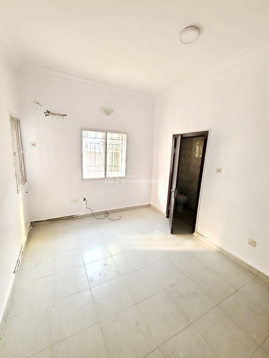 Newly Renovated 3 Bedroom Flat. Ground Floor, Osapa London Estate, Osapa, Lekki, Lagos, Flat / Apartment for Rent
