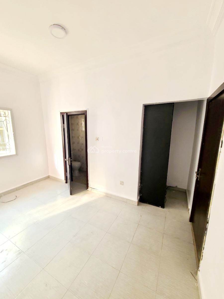 Newly Renovated 3 Bedroom Flat. Ground Floor, Osapa London Estate, Osapa, Lekki, Lagos, Flat / Apartment for Rent