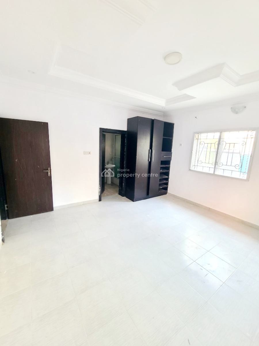 Newly Renovated 3 Bedroom Flat. Ground Floor, Osapa London Estate, Osapa, Lekki, Lagos, Flat / Apartment for Rent