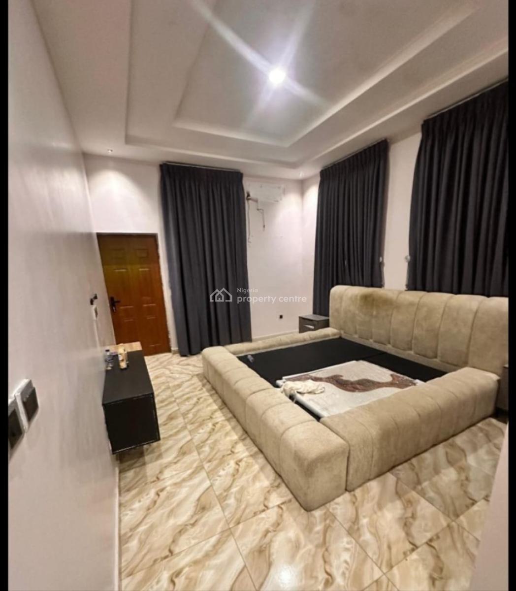 Luxury 2 Bedroom Apartment with Bq Not Furnished, Lekki Phase 1, Lekki, Lagos, Flat / Apartment for Rent