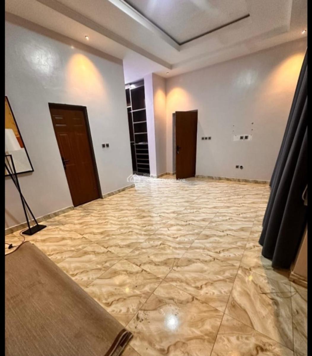 Luxury 2 Bedroom Apartment with Bq Not Furnished, Lekki Phase 1, Lekki, Lagos, Flat / Apartment for Rent