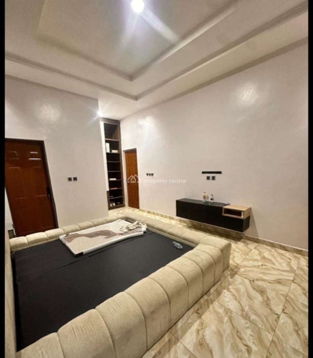 Luxury 2 Bedroom Apartment with Bq Not Furnished, Lekki Phase 1, Lekki, Lagos, Flat / Apartment for Rent