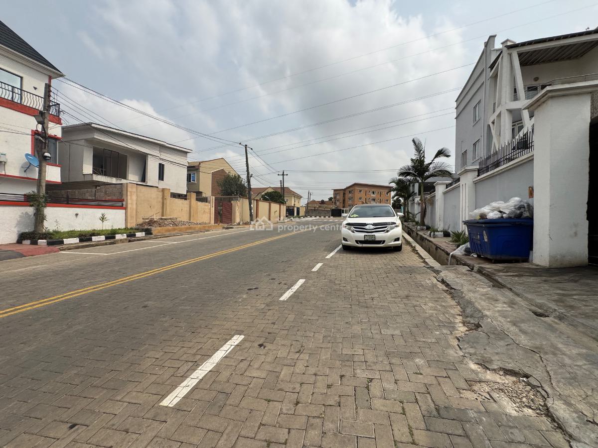 Luxury 3 Bedroom Apartment  in a Secured Estate, Gra Phase 1, Magodo, Lagos, Flat / Apartment for Sale