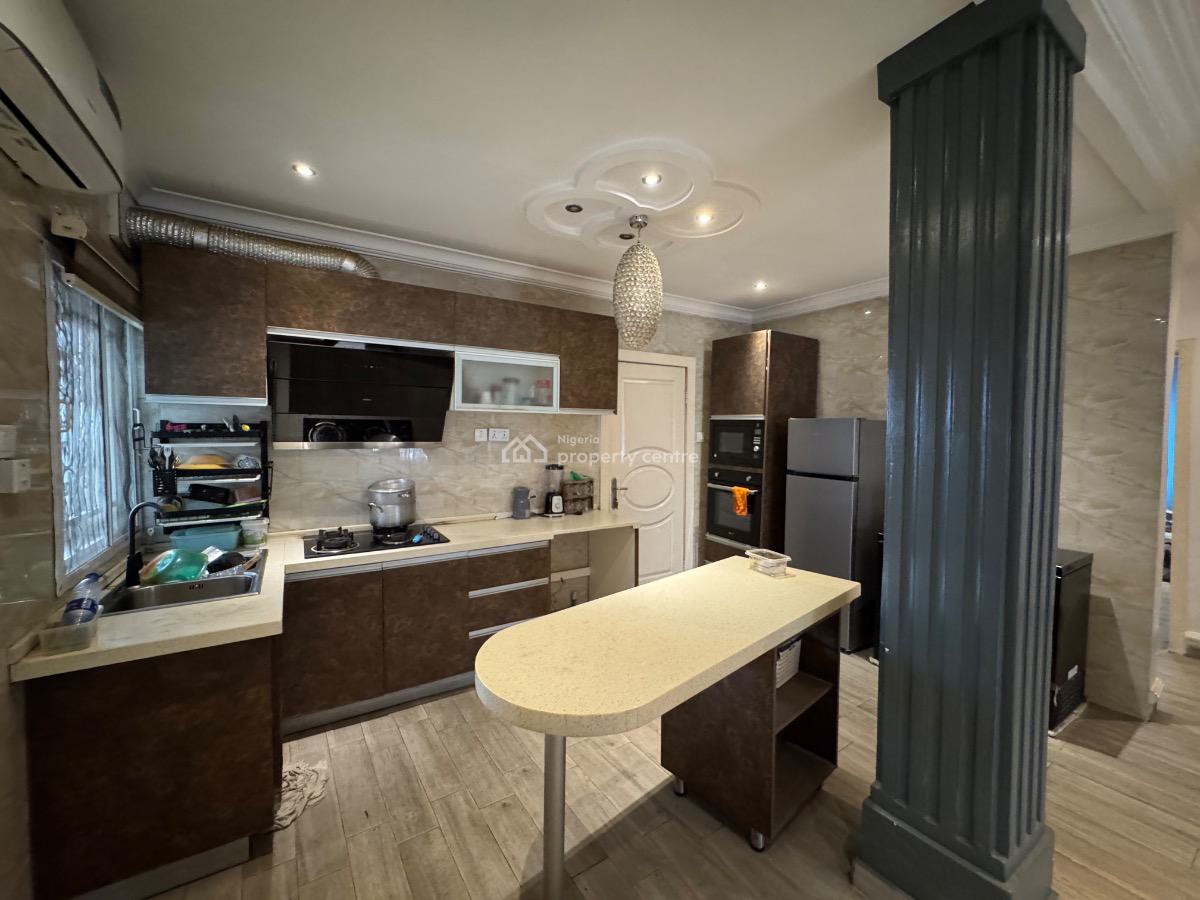 Luxury 3 Bedroom Apartment  in a Secured Estate, Gra Phase 1, Magodo, Lagos, Flat / Apartment for Sale