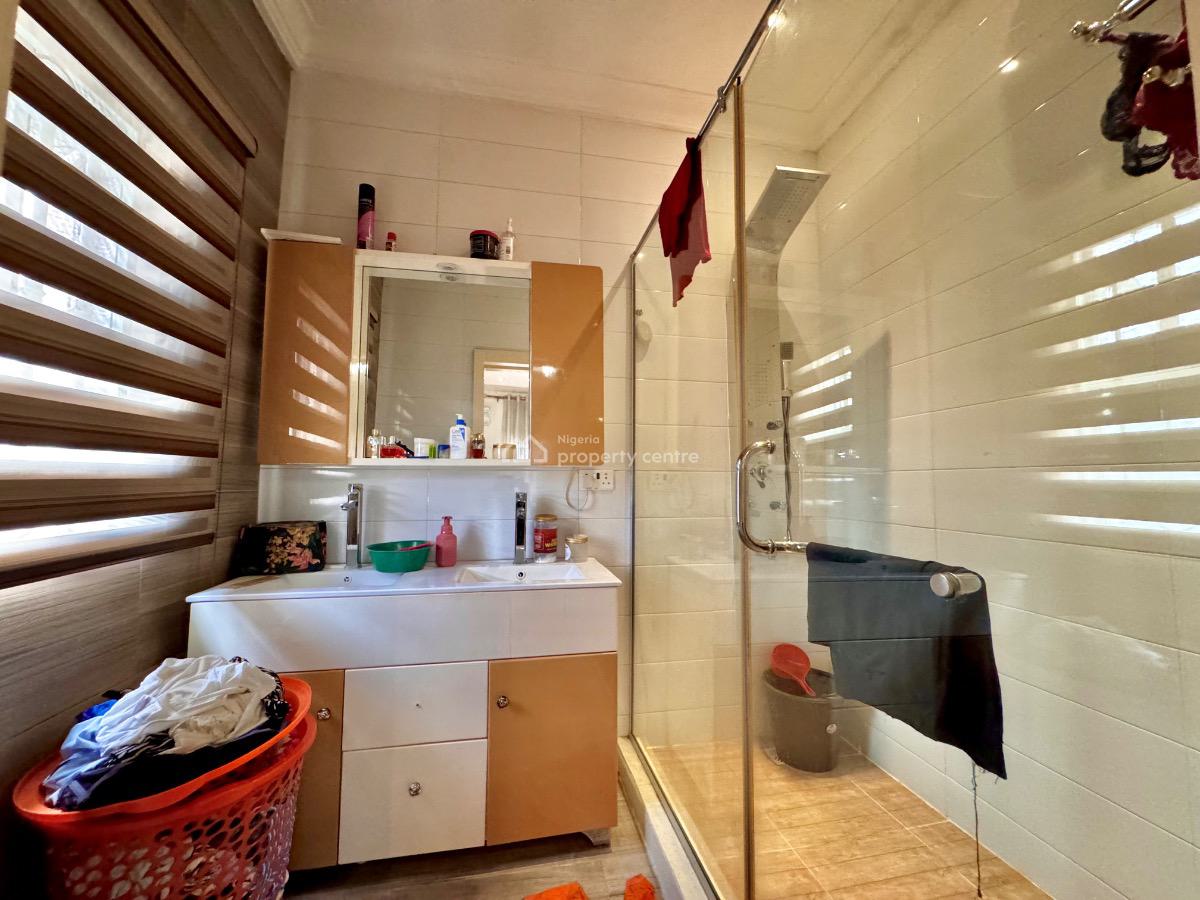 Luxury 3 Bedroom Apartment  in a Secured Estate, Gra Phase 1, Magodo, Lagos, Flat / Apartment for Sale