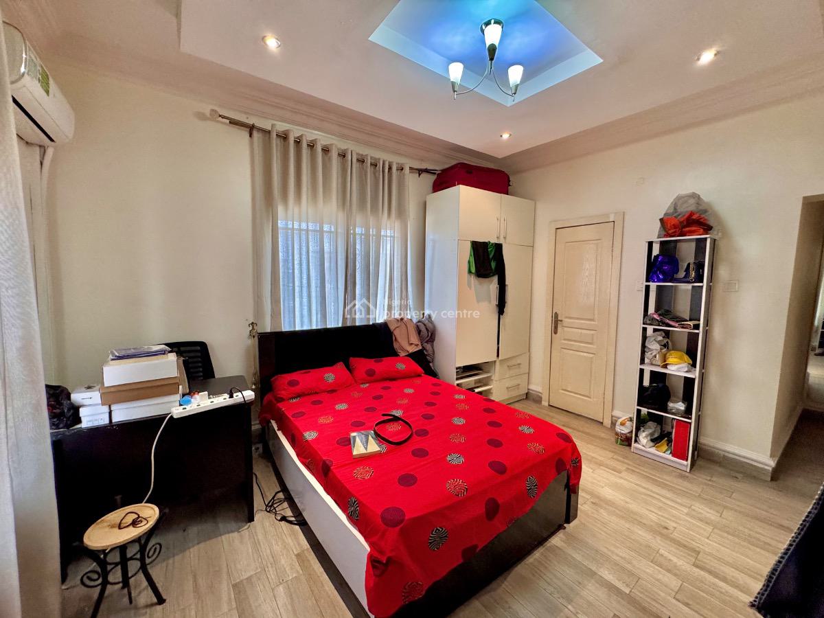 Luxury 3 Bedroom Apartment  in a Secured Estate, Gra Phase 1, Magodo, Lagos, Flat / Apartment for Sale