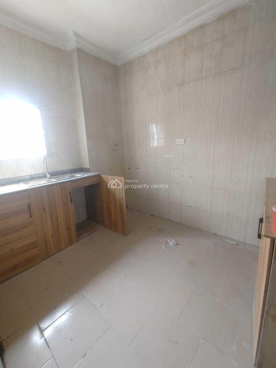 Sharp 2 Bedroom Apartment in a Secured Estate, Olokonla, Ajah, Lagos, Flat / Apartment for Rent
