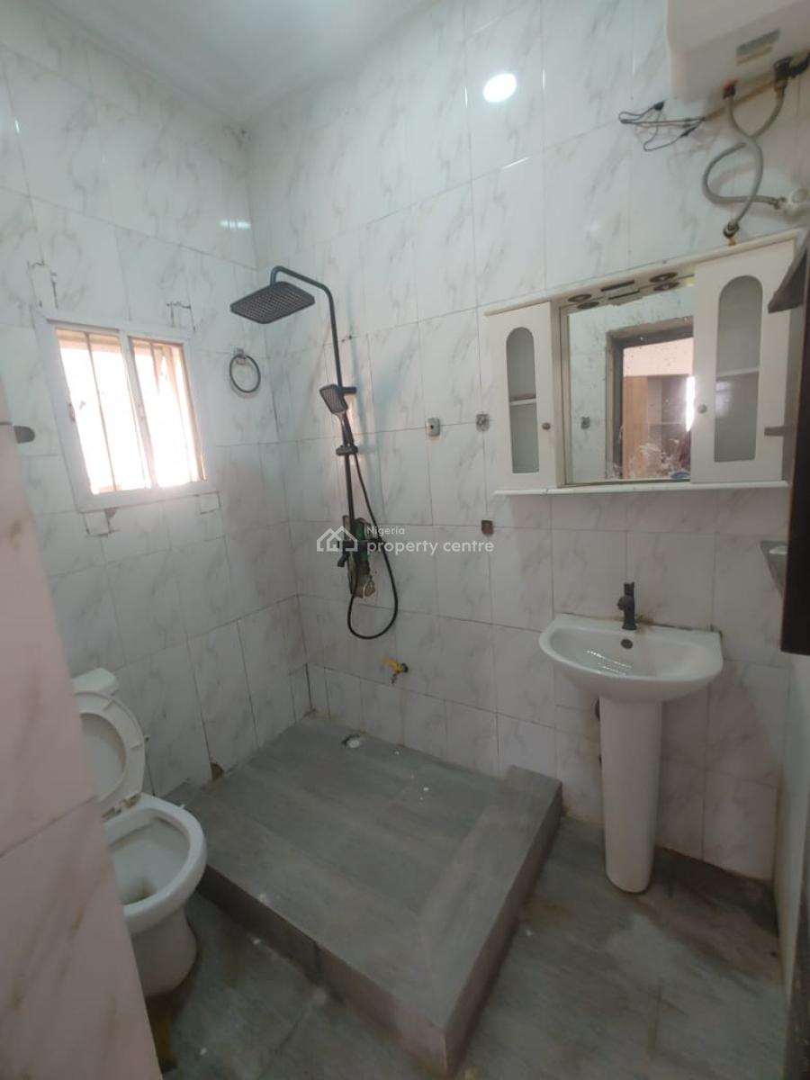 Sharp 2 Bedroom Apartment in a Secured Estate, Olokonla, Ajah, Lagos, Flat / Apartment for Rent