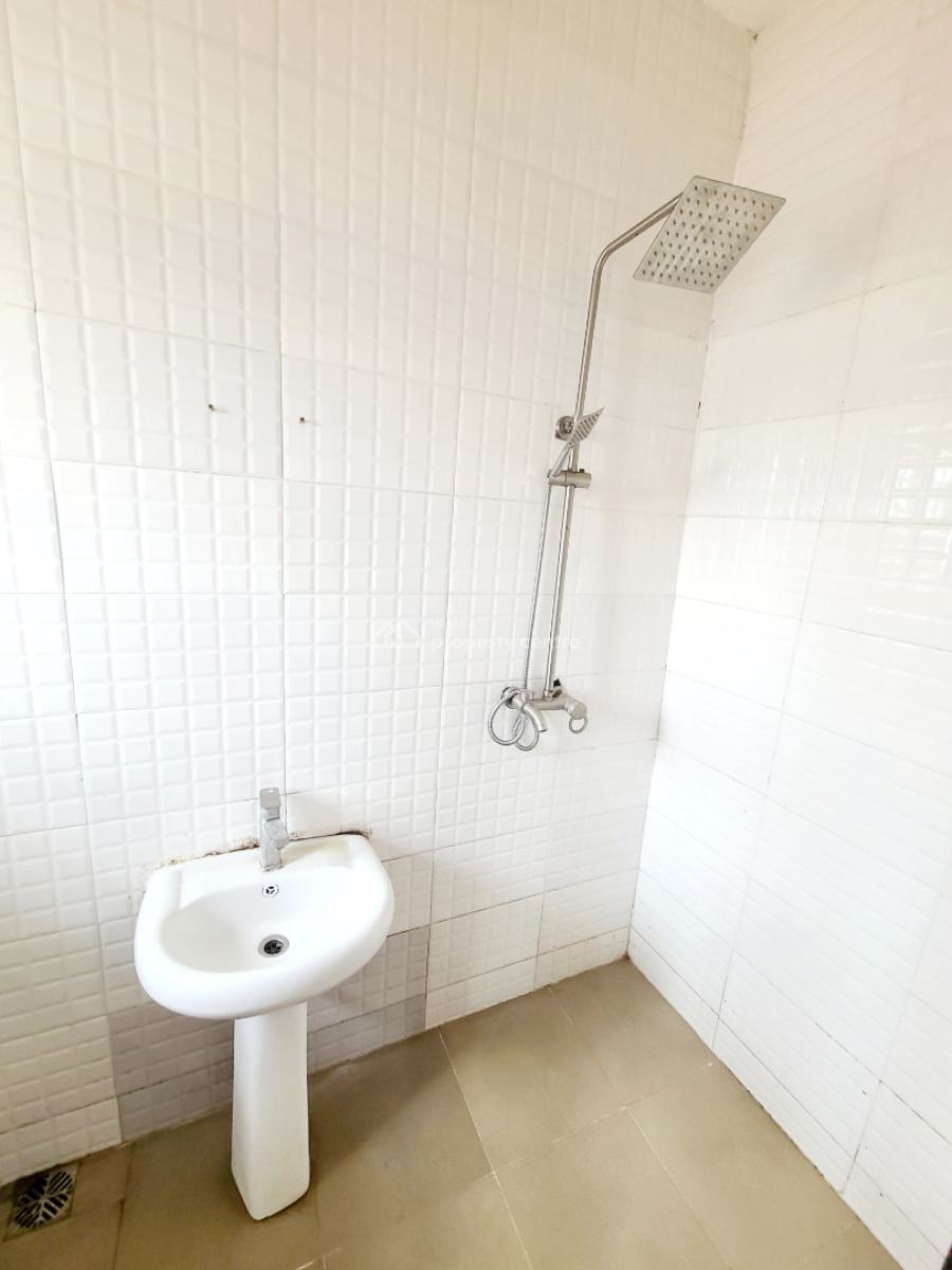 Newly Renovated 3 Bedroom Flat, Osapa London Estate, Osapa, Lekki, Lagos, Flat / Apartment for Rent