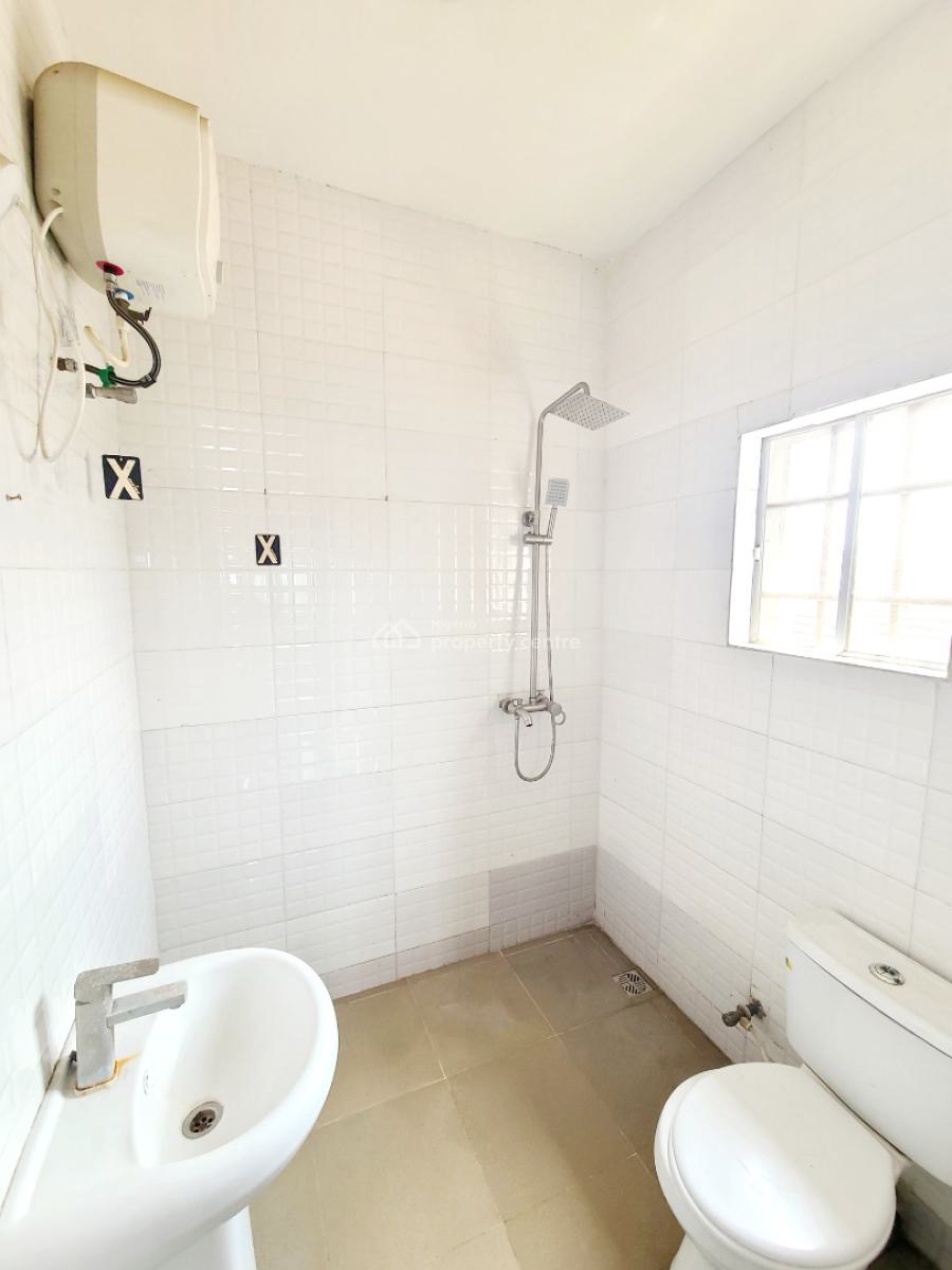 Newly Renovated 3 Bedroom Flat, Osapa London Estate, Osapa, Lekki, Lagos, Flat / Apartment for Rent