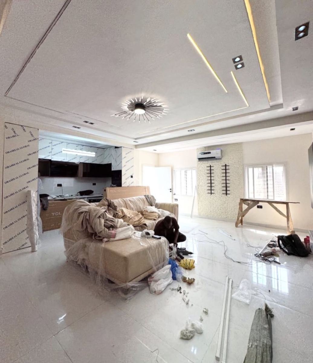 Brand New 2bed Apartment, Off Admiralty Way, Lekki Phase 1, Lekki Phase 1, Lekki, Lagos, Block of Flats for Sale