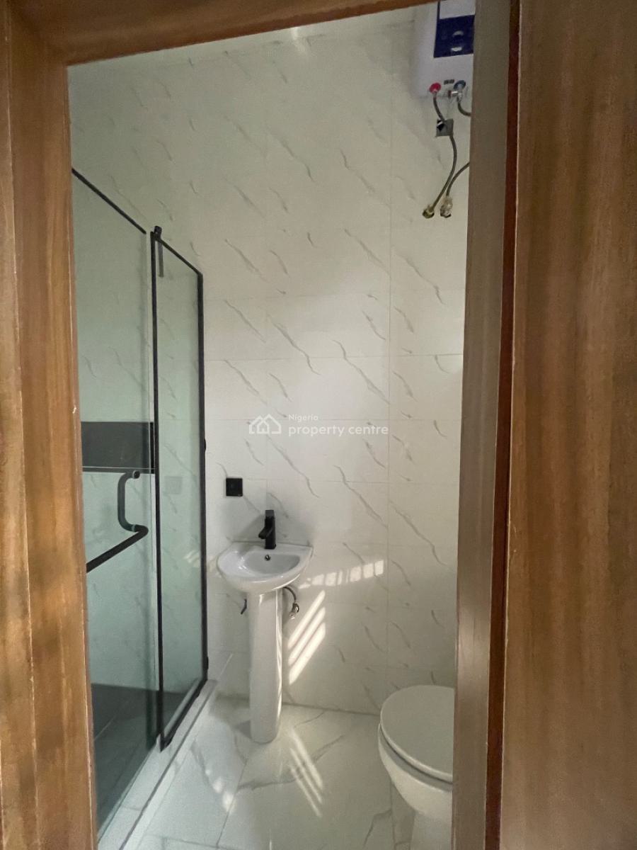 Spacious 5 Bedroom Fully Detached Duplex with Bq, Ajah, Lagos, Detached Duplex for Sale