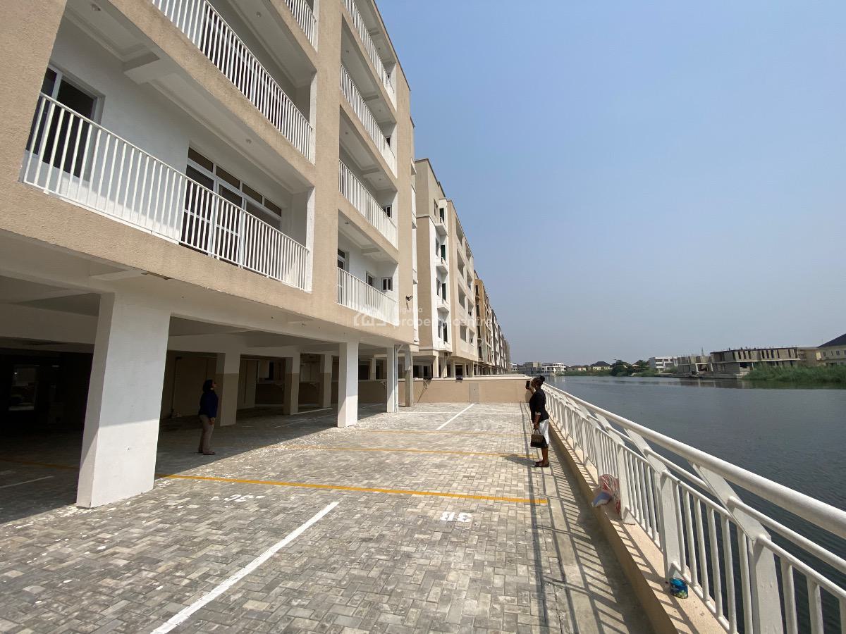 Waterfront Home, Osapa, Lekki, Lagos, Block of Flats for Sale