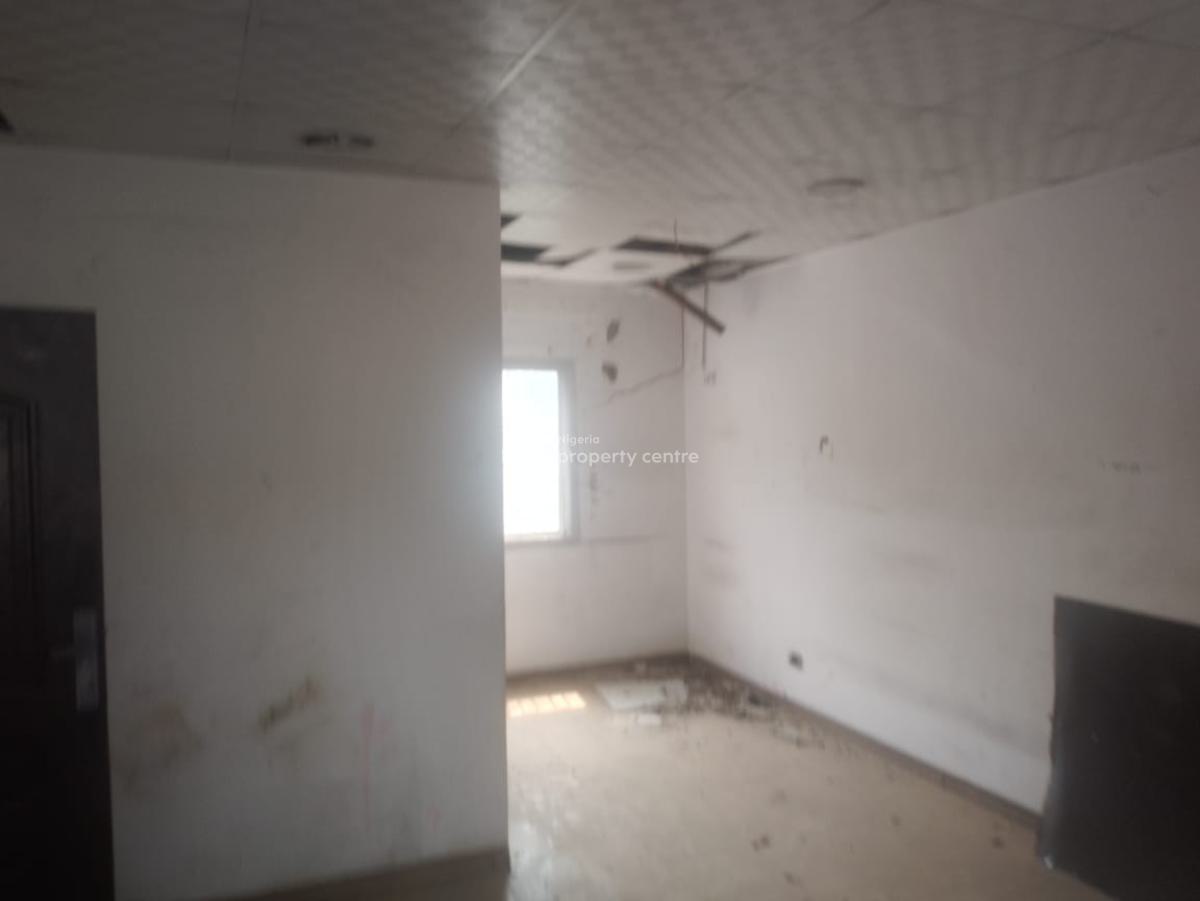 7bedroom Detached Duplex + B.qs on 1,400 Sqm Landspace., Ikeja Gra, Ikeja, Lagos, Detached Duplex for Rent