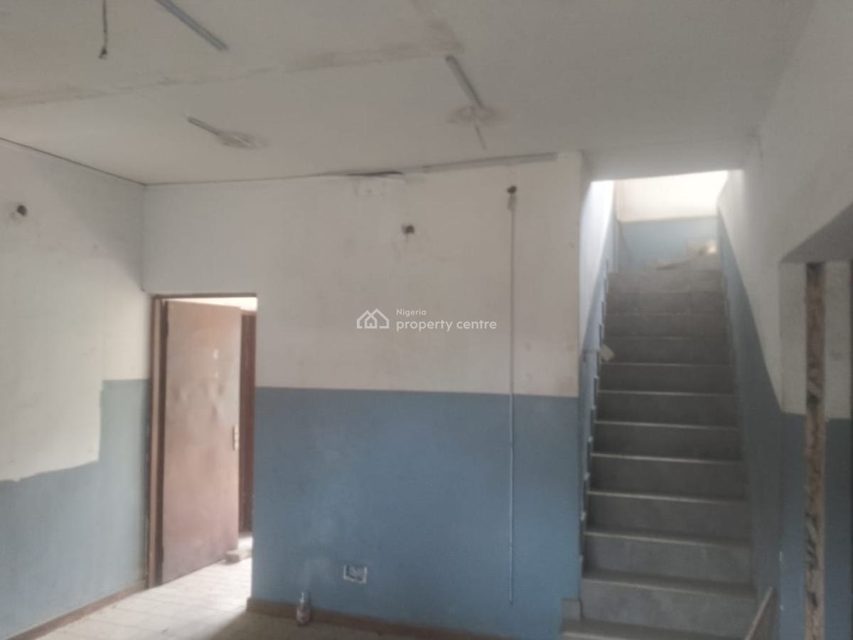 7bedroom Detached Duplex + B.qs on 1,400 Sqm Landspace., Ikeja Gra, Ikeja, Lagos, Detached Duplex for Rent