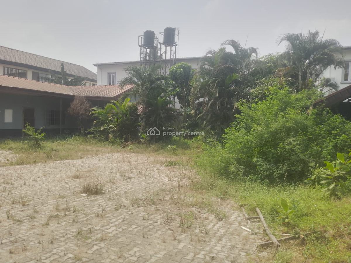 7bedroom Detached Duplex + B.qs on 1,400 Sqm Landspace., Ikeja Gra, Ikeja, Lagos, Detached Duplex for Rent