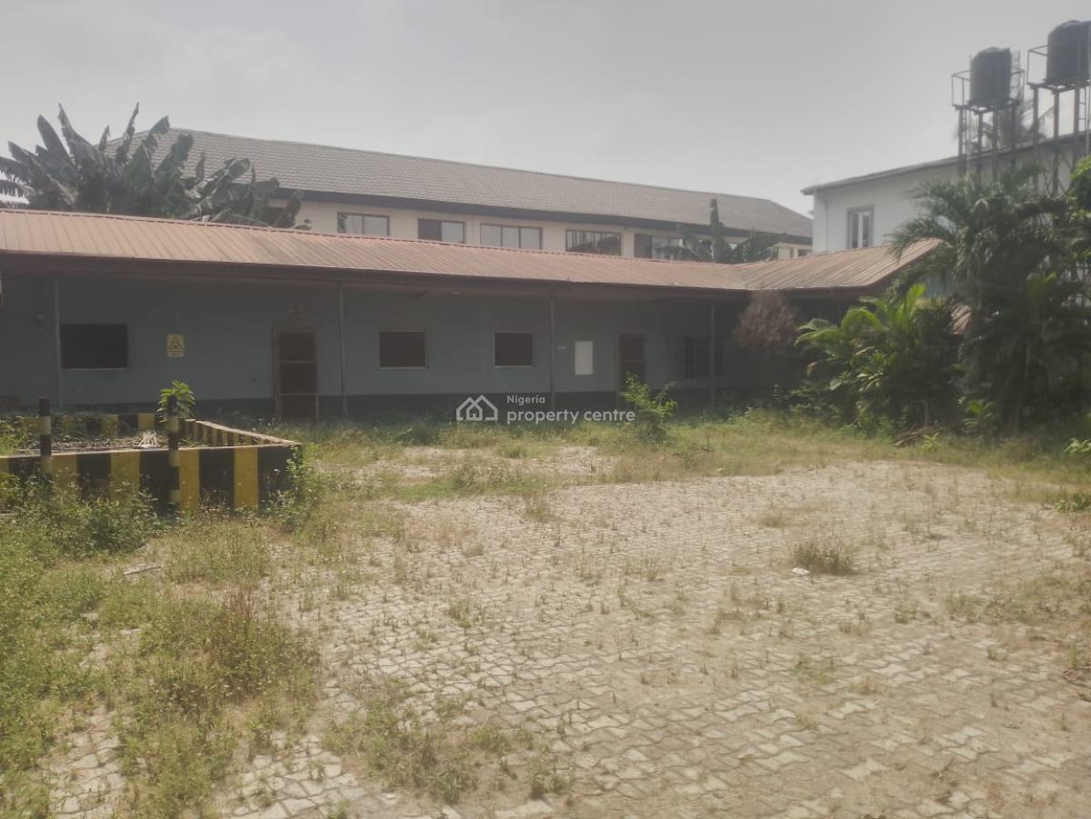 7bedroom Detached Duplex + B.qs on 1,400 Sqm Landspace., Ikeja Gra, Ikeja, Lagos, Detached Duplex for Rent