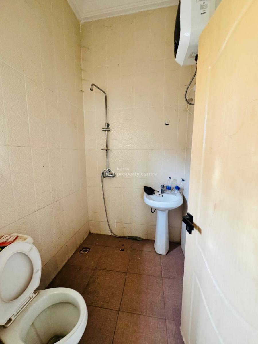 Bungalow  Gwarimpa    Newly Renovated 4bedro, Gwarinpa, Abuja, Detached Bungalow for Rent