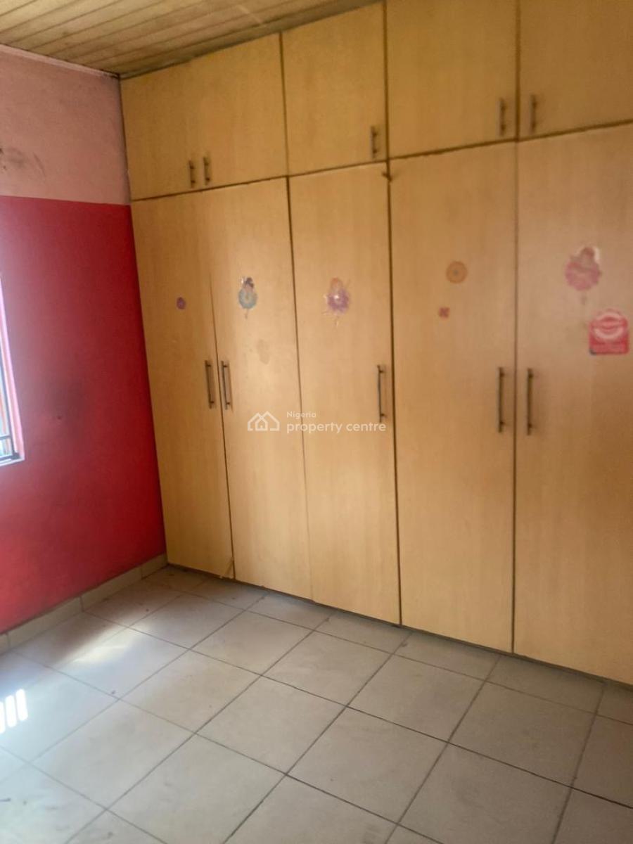 Self Service Built 3 Bedroom Apartment Bungalow Plus Bq, Abosede Kuboye Crescent, Surulere, Lagos, Flat / Apartment for Rent