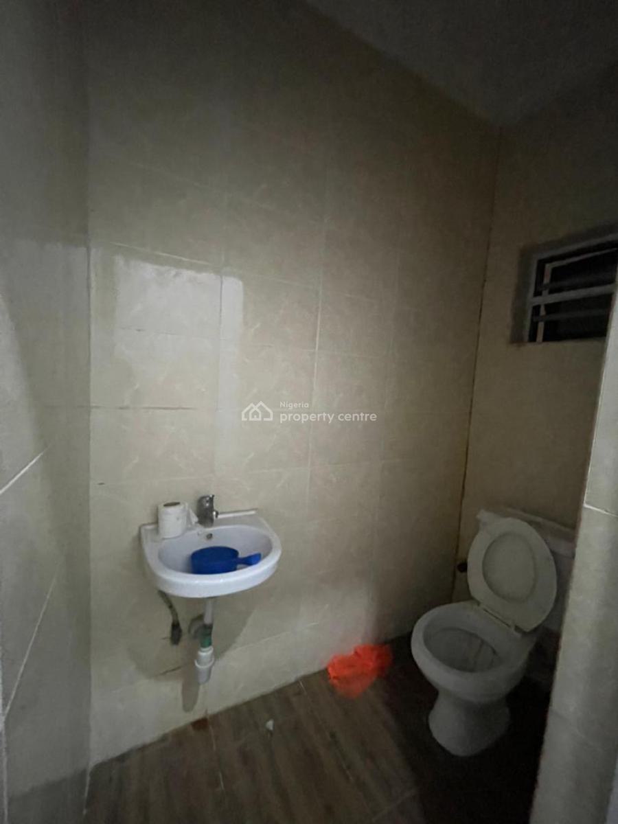 Service 2 Bedroom Flat, Ikota, Lekki Expressway, Lekki, Lagos, House for Rent