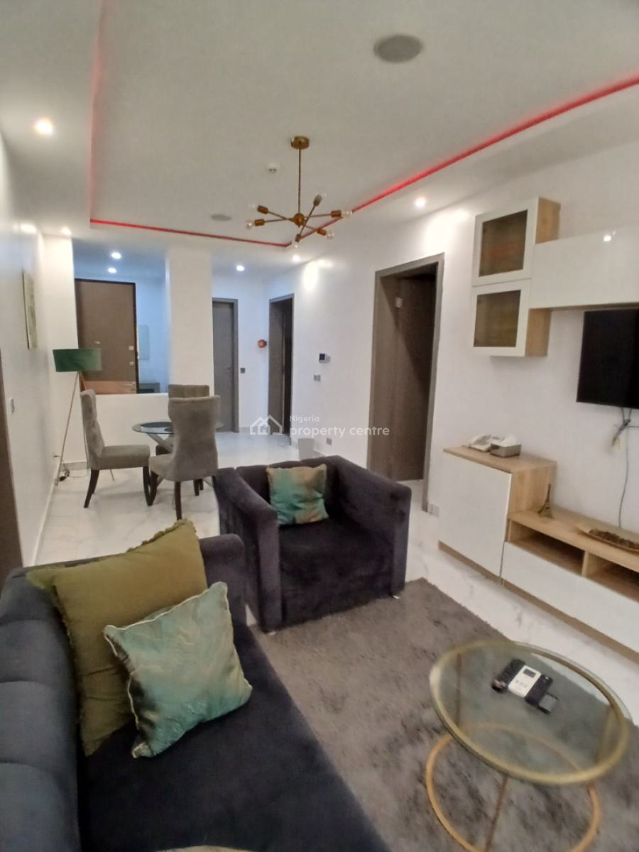 Serviced 1 Bedroom En-suite Flat. It Comes Furnished and Unfurnished W, Ikate, Lekki, Lagos, Mini Flat (room and Parlour) for Rent