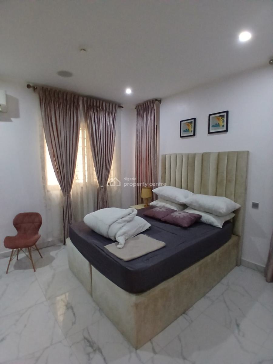 Serviced 1 Bedroom En-suite Flat. It Comes Furnished and Unfurnished W, Ikate, Lekki, Lagos, Mini Flat (room and Parlour) for Rent