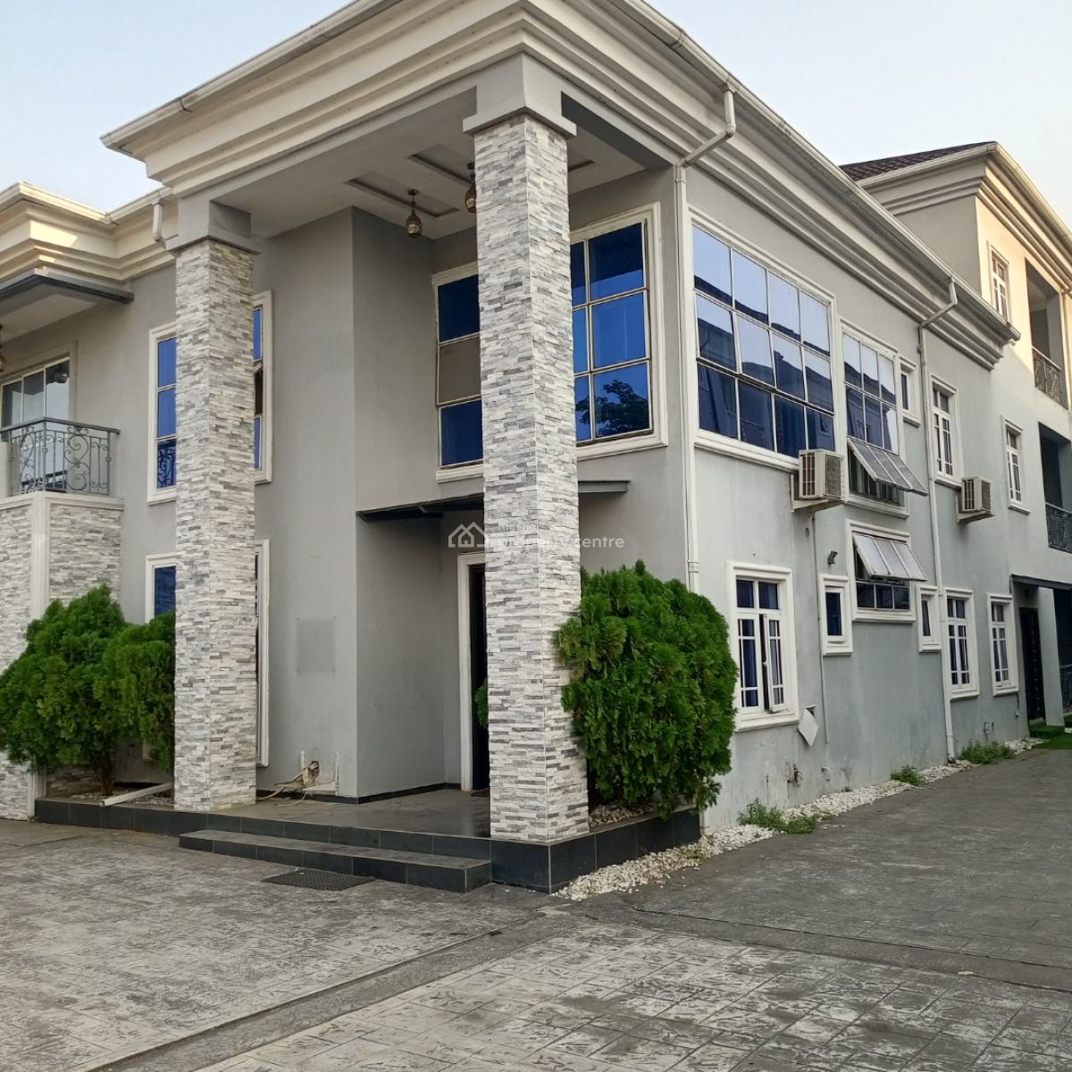 Fully Furnished Hotel, Mobil Road, Ilaje, Ajah, Lagos, Hotel / Guest House for Rent