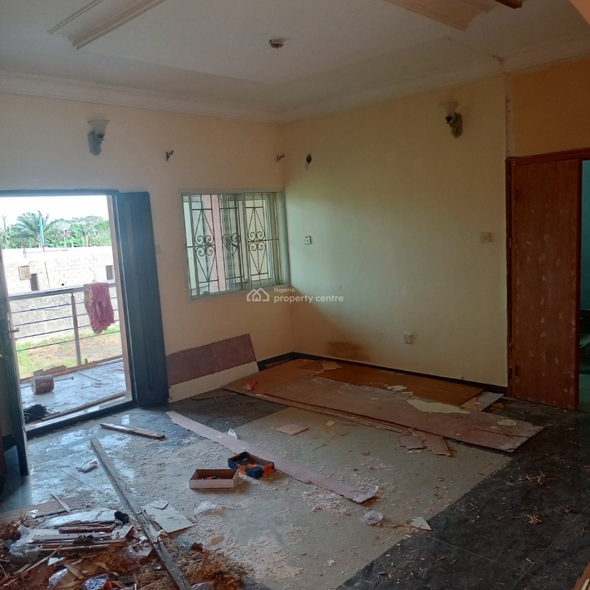 Spacious and Sharp 3bedroom Apartment, Mobil Road, Ilaje, Ajah, Lagos, Flat / Apartment for Rent