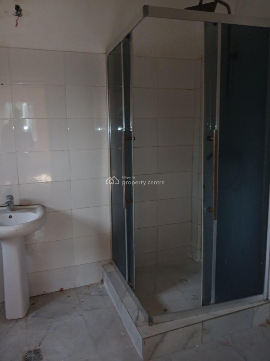 3 Bedroom Apartment in a Call in Estate, Eleganza Gardens at Vgc Bis Stop, Vgc, Lekki, Lagos, Flat / Apartment for Rent