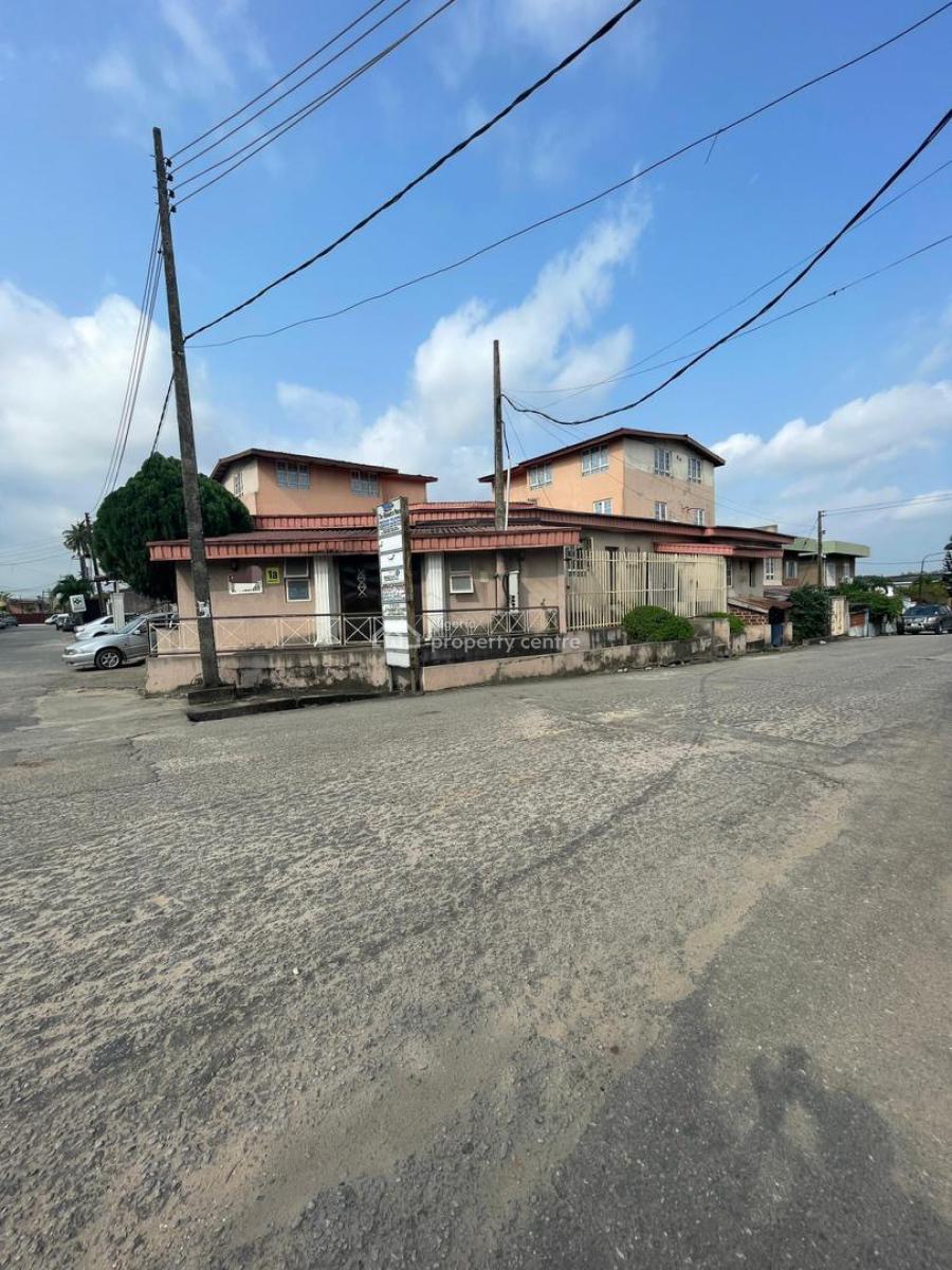 Standard Cornerpiece Building, Ikeja, Oba Akran, Ikeja, Lagos, Block of Flats for Sale