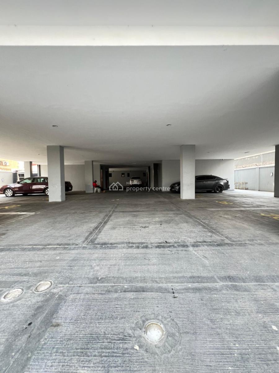 Spacious 2 Bedroom Apartment with and Elevator, Swimming Pool and Gym, Lekki Phase 1, Awoyaya, Ibeju Lekki, Lagos, Block of Flats for Sale