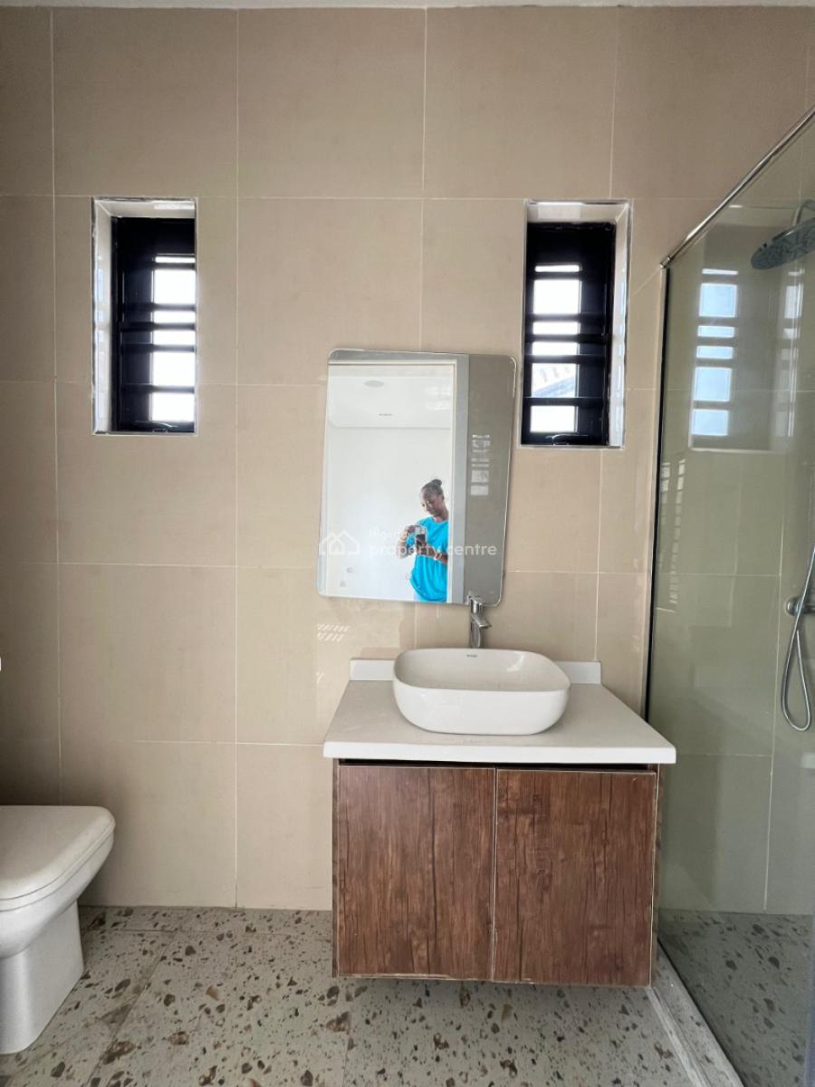 Spacious 2 Bedroom Apartment with and Elevator, Swimming Pool and Gym, Lekki Phase 1, Awoyaya, Ibeju Lekki, Lagos, Block of Flats for Sale