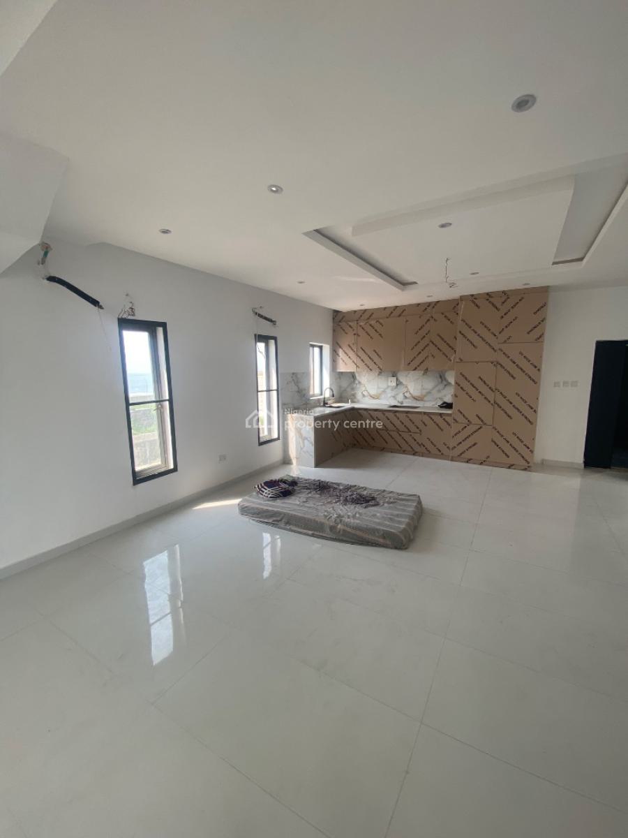 Seaview 3 Bedroom Maisonette with Bq, Atlantic View Estate, Alpha Beach Road., Igbo Efon, Lekki, Lagos, Flat / Apartment for Sale