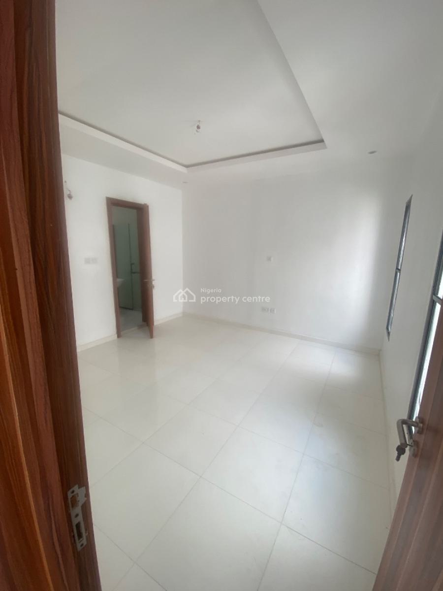 Seaview 3 Bedroom Maisonette with Bq, Atlantic View Estate, Alpha Beach Road., Igbo Efon, Lekki, Lagos, Flat / Apartment for Sale