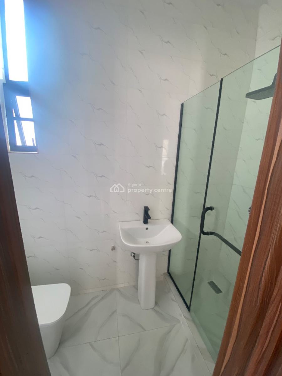 Seaview 3 Bedroom Maisonette with Bq, Atlantic View Estate, Alpha Beach Road., Igbo Efon, Lekki, Lagos, Flat / Apartment for Sale