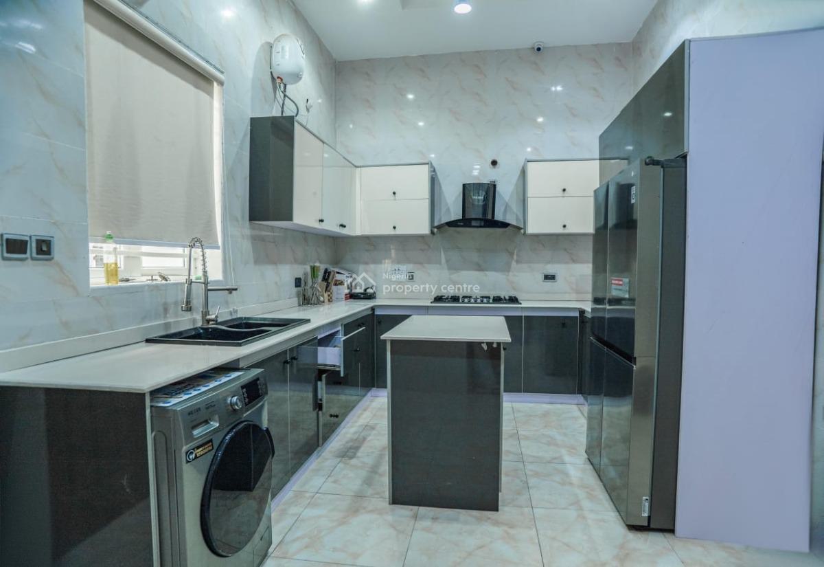Clean and Luxury 4bedroom Detach Duplex in Chevron, Chevy View Estate, Lekki, Lagos, Semi-detached Duplex for Rent