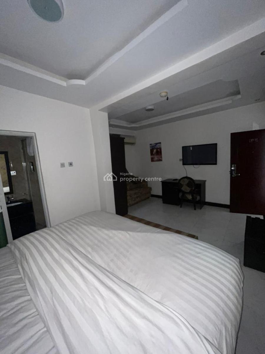 16 Rooms of Hotel Space, Lekki Phase 1, Lekki, Lagos, Hotel / Guest House for Rent