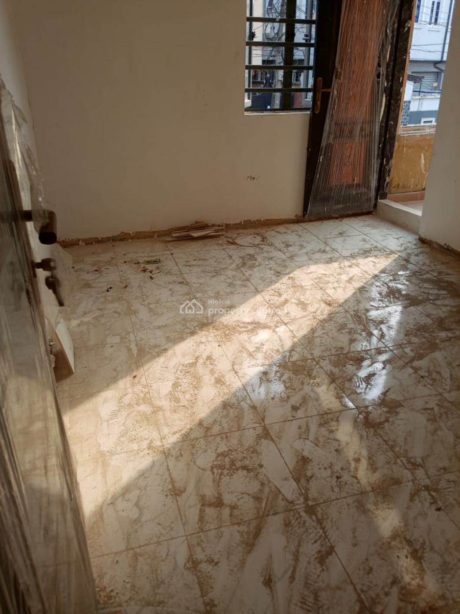 Spacious Room Self Contain with Water Heater, Palmgrove, Shomolu, Lagos, Flat / Apartment for Rent