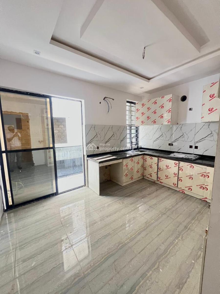 Spacious 2-bedroom Apartment in a Secure Estate, Ologolo, Lekki, Lagos, Flat / Apartment for Sale