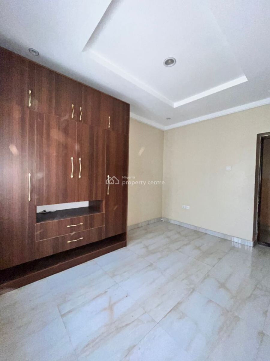 Spacious 3bdroom Apt in Ajah Off Mobil Road Road, Ialje, Off Mobil Road, Ajah Lekki Lagos, Ilaje, Ajah, Lagos, Flat / Apartment for Rent