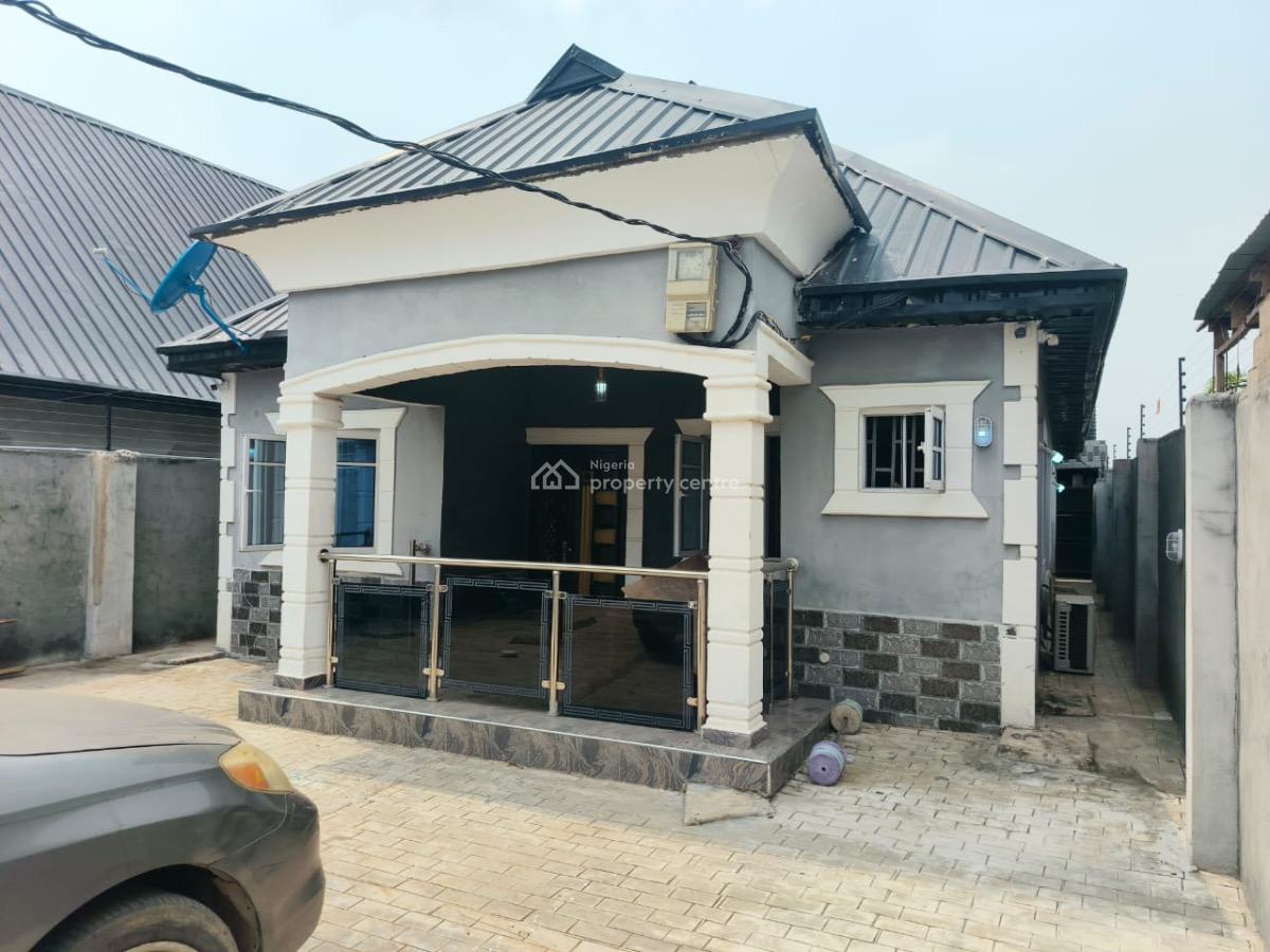 Relatively Newly Built 3 Bedroom Detached Bungalow with Bq & Shops, Ikorodu, Lagos, Detached Bungalow for Sale
