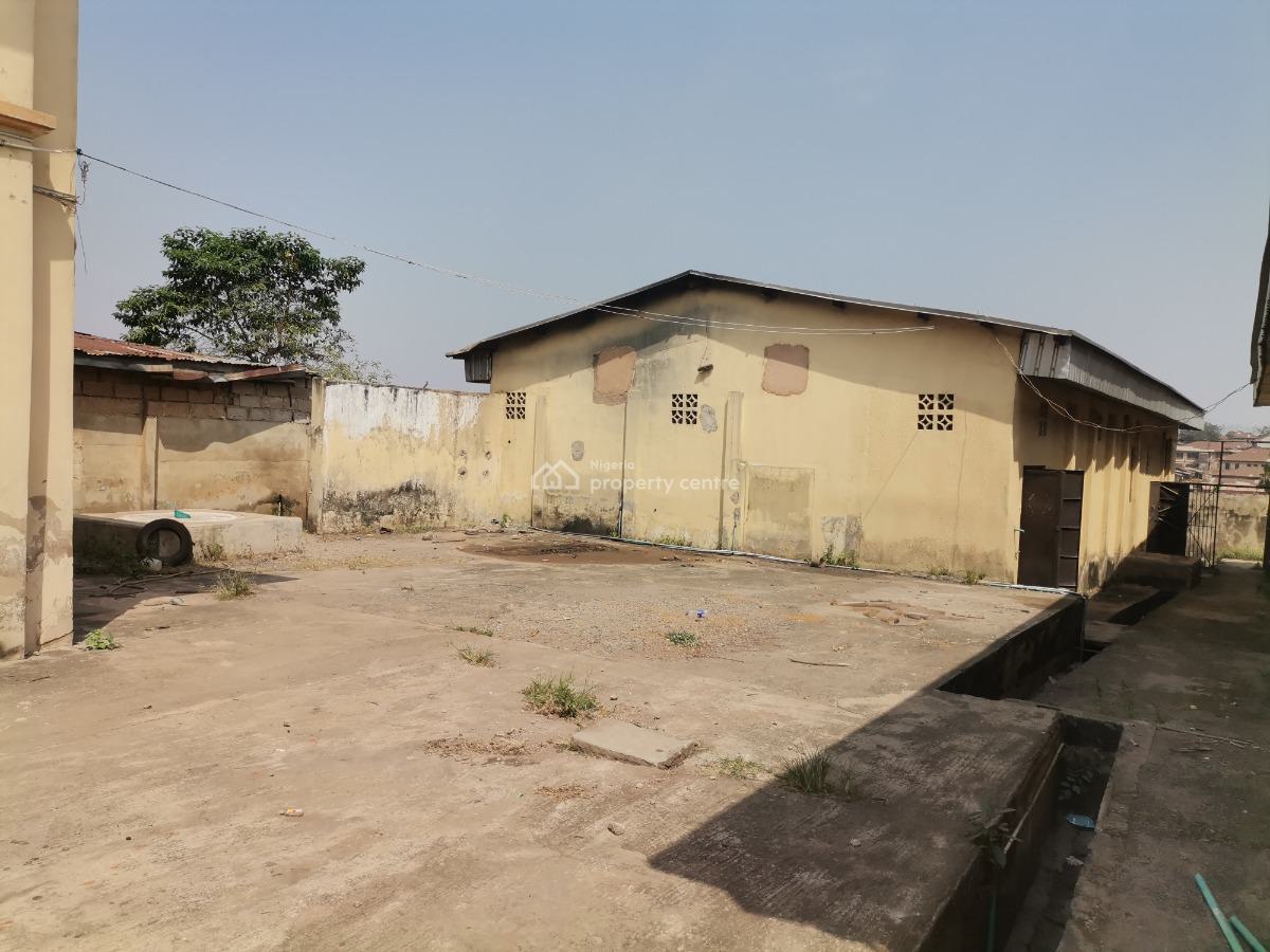 Spacious and Sound Warehouse of 300+sqm with Requisite Facilities, Oke Ado, Ibadan, Oyo, Warehouse for Rent