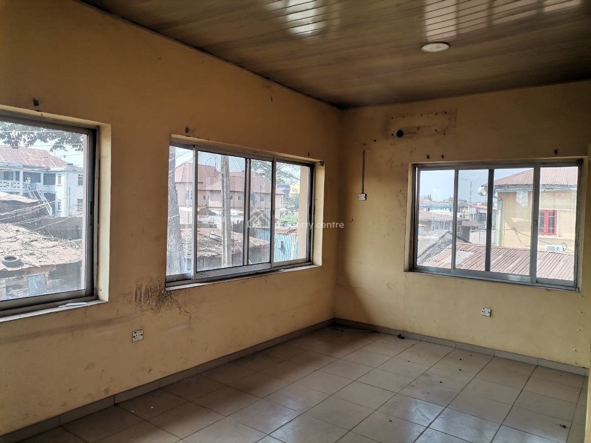 Spacious and Sound Warehouse of 300+sqm with Requisite Facilities, Oke Ado, Ibadan, Oyo, Warehouse for Rent