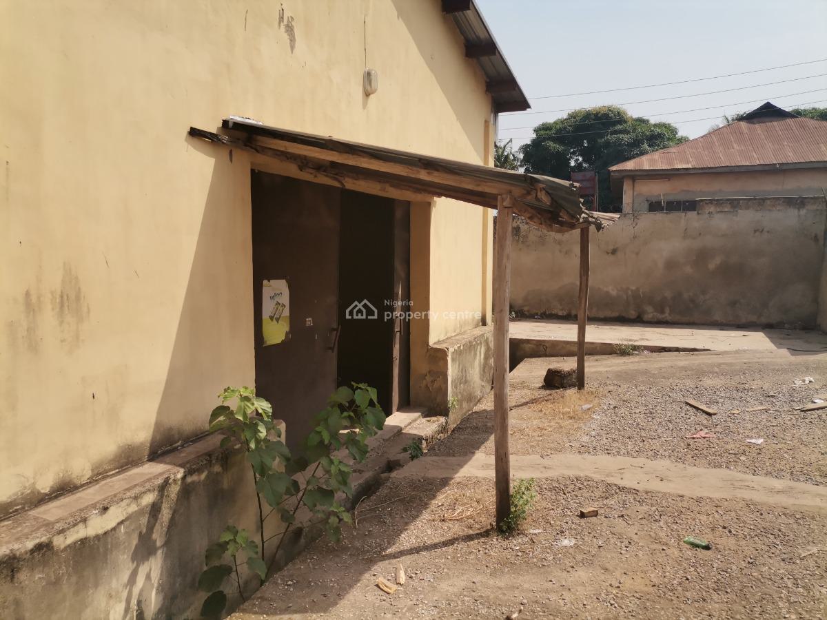 Spacious and Sound Warehouse of 300+sqm with Requisite Facilities, Oke Ado, Ibadan, Oyo, Warehouse for Rent